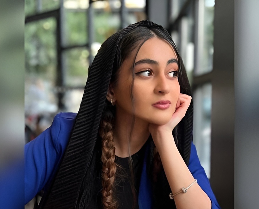 ضمن حملة ضد التحرش.. ممثلة شابة تتهم نجم سينمائي كبير بالاعتداء الجنسي عليها